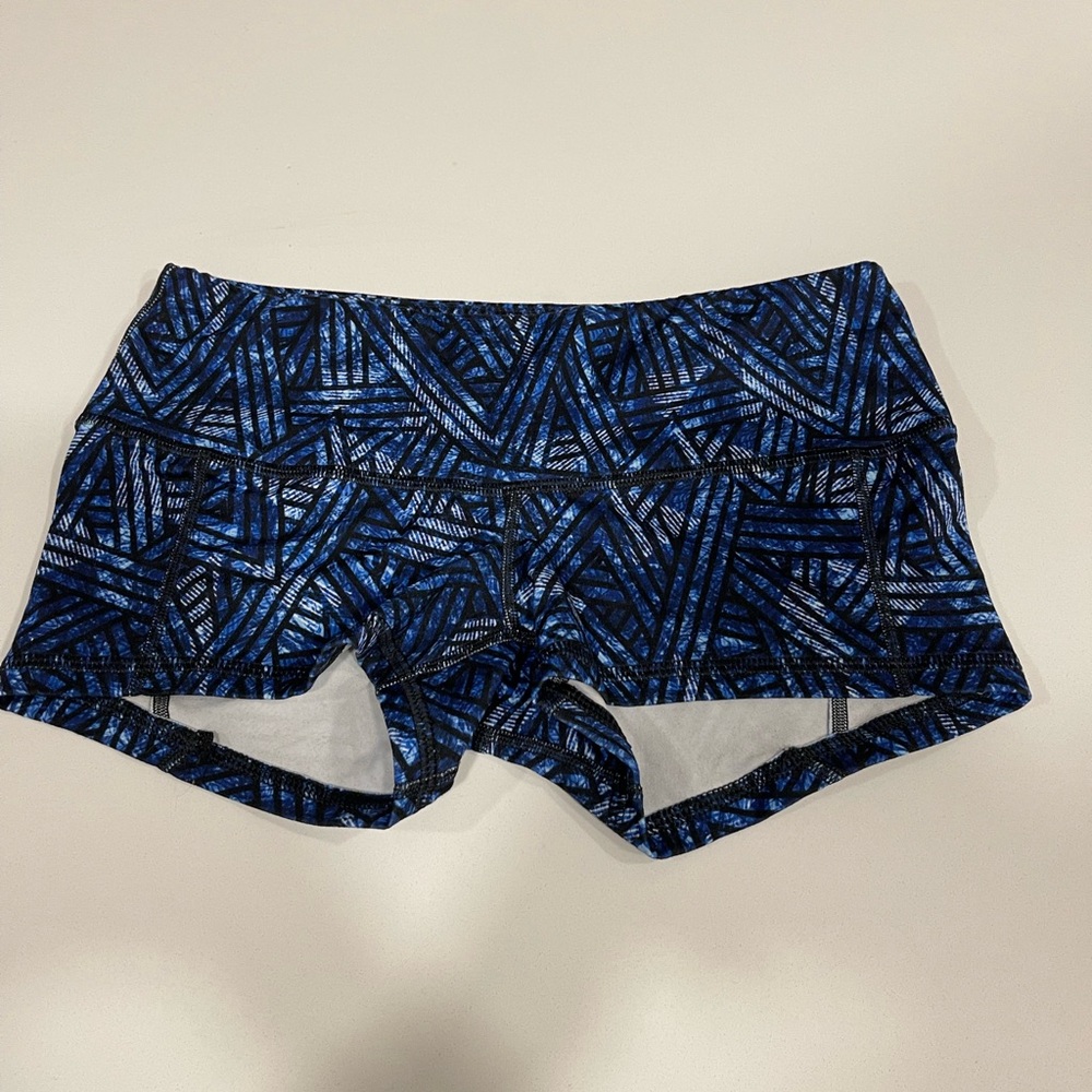 FLEO low rise contour shorts
